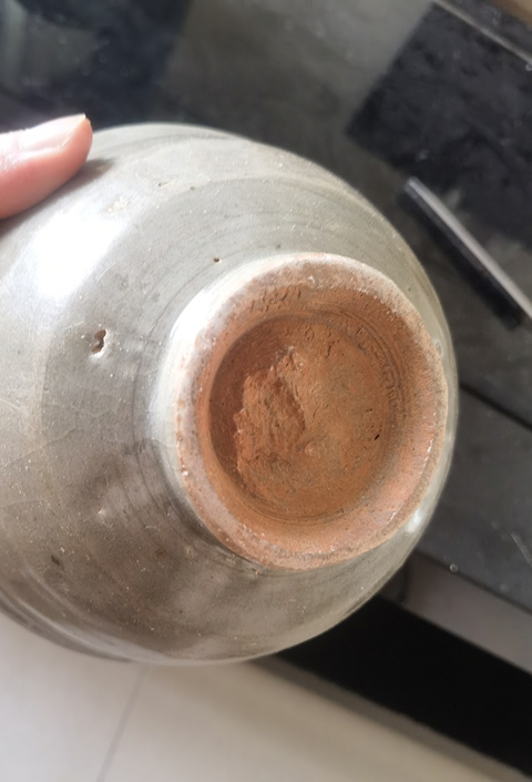 古玩陶瓷龍泉青瓷唇口碗真品鑒賞圖
