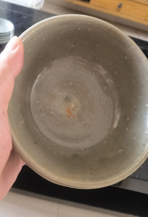 古玩陶瓷龍泉青瓷唇口碗真品鑒賞圖