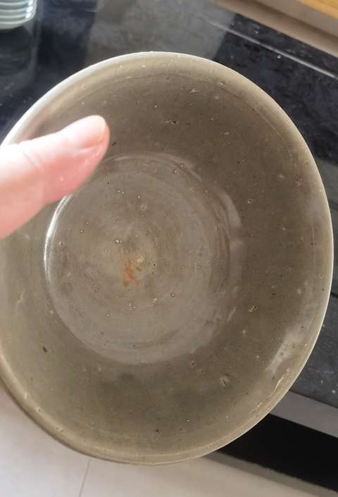 古玩陶瓷龍泉青瓷唇口碗真品鑒賞圖