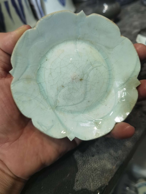 古玩陶瓷影青花口刻花洗真品鑒賞圖