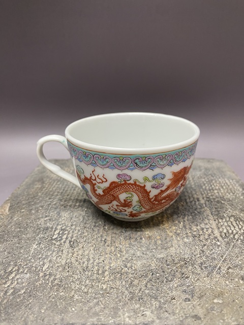 古玩陶瓷民國(guó)·雙龍趕珠·細(xì)路粉彩杯拍賣，當(dāng)前價(jià)格1690元