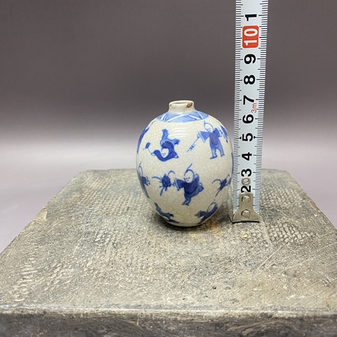 古玩陶瓷清晚期·嬰戲紋·煨瓷青花鼻煙壺拍賣，當(dāng)前價(jià)格1980元