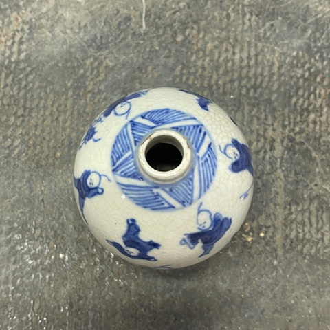古玩陶瓷清晚期·嬰戲紋·煨瓷青花鼻煙壺拍賣，當(dāng)前價(jià)格1980元