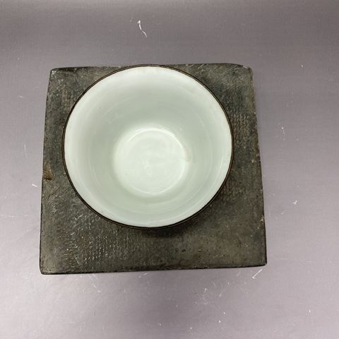 古玩陶瓷馬紋青花杯真品鑒賞圖