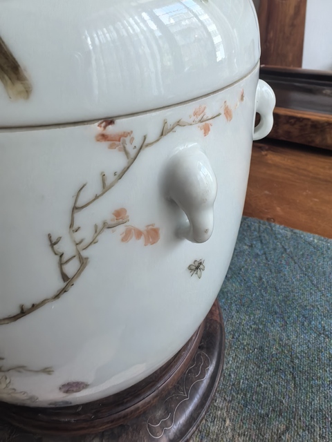 古玩陶瓷安居樂業粉彩四系蓋缸真品鑒賞圖