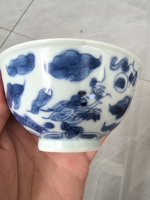 古玩陶瓷龍紋青花茶圓真品鑒賞圖