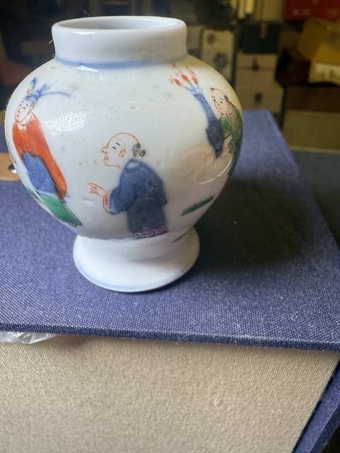 古玩陶瓷青花五彩人物紋小將軍罐真品鑒賞圖
