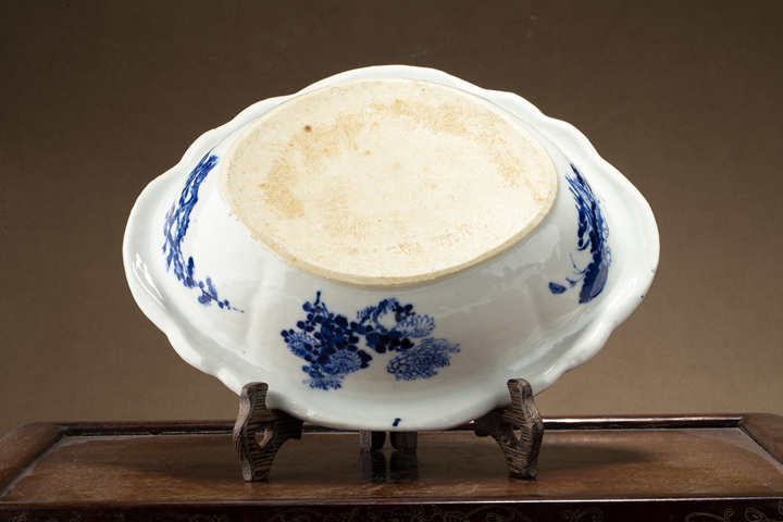 古玩陶瓷清中晚·青花雙龍戲珠紋蓋盆真品鑒賞圖