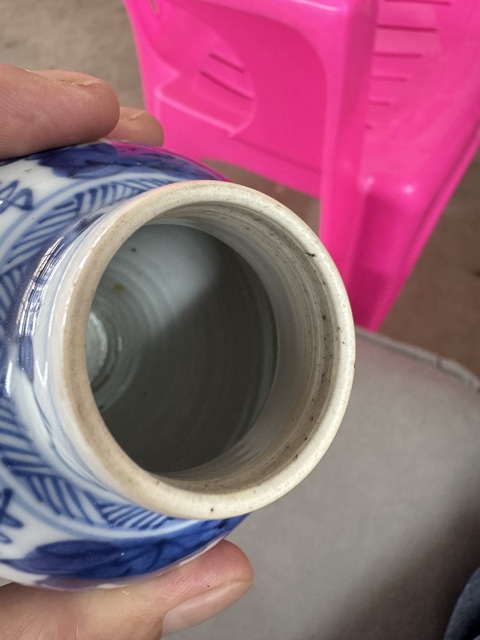 古玩陶瓷青花葡萄紋雞腿瓶真品鑒賞圖