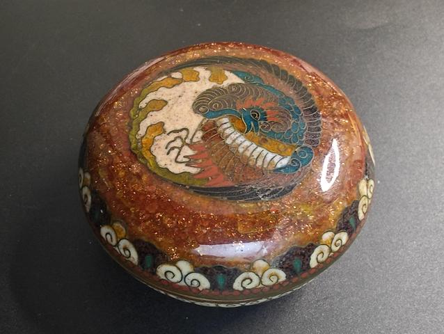 古玩陶瓷民國 銅胎掐絲琺瑯蓋盒真品鑒賞圖