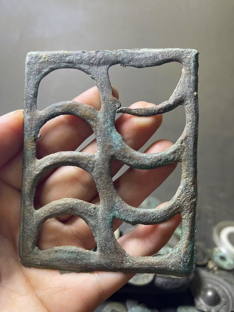 古玩銅器戰漢·牌飾真品鑒賞圖