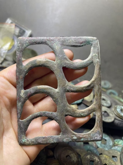 古玩銅器戰漢·牌飾真品鑒賞圖