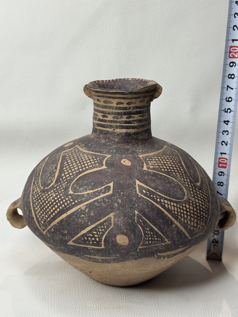 古玩陶瓷馬家窯文化·半山類型人紋雙耳壺真品鑒賞圖