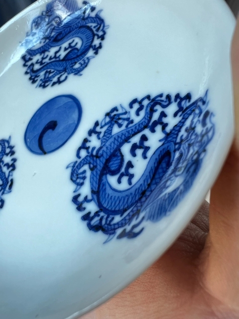 古玩陶瓷青花團龍紋盤真品鑒賞圖