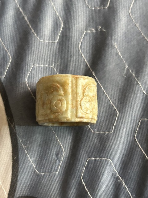 古玩玉器仿古做舊玉扳指真品鑒賞圖