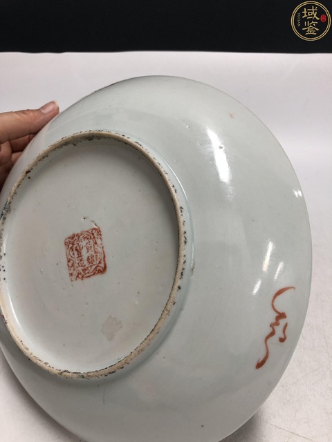 古玩陶瓷清末民初·粉彩花蝶紋盤拍賣，當前價格2800元