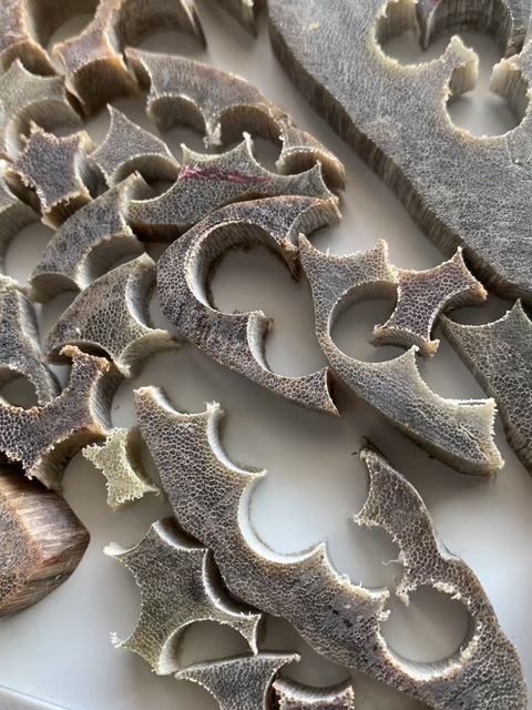 古玩雜項(xiàng)披毛犀角料真品鑒賞圖
