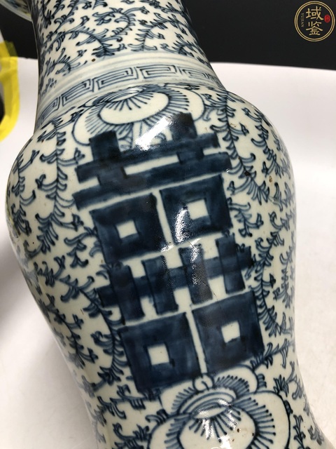 古玩陶瓷清中·青花纏枝喜字紋鳳尾尊拍賣，當前價格6800元