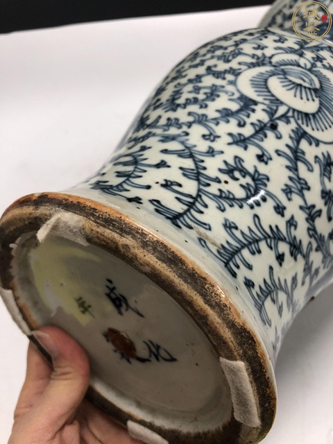 古玩陶瓷清中·青花纏枝喜字紋鳳尾尊拍賣，當前價格6800元