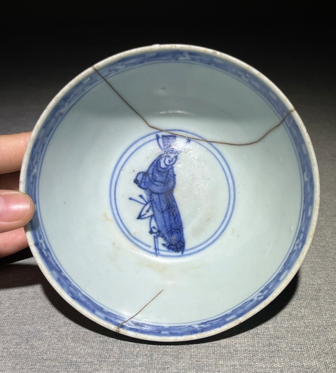 古玩陶瓷青花人物故事碗真品鑒賞圖