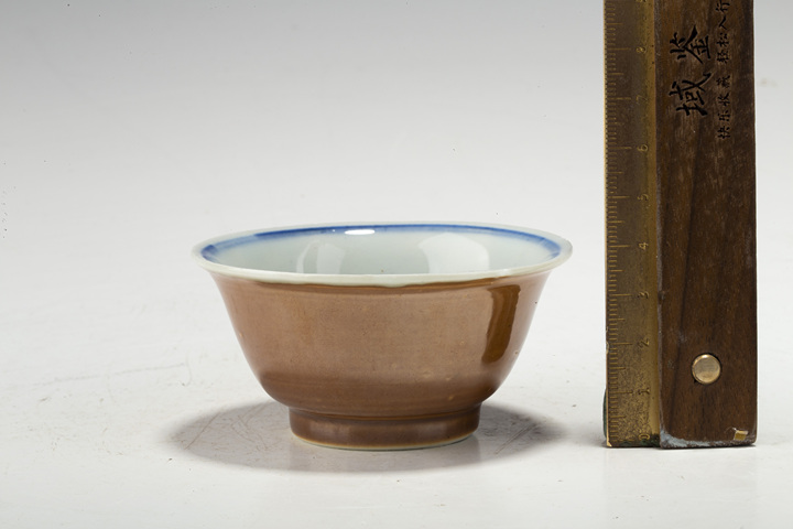古玩陶瓷清康熙·外紫金釉內青花花卉紋杯拍賣，當前價格972元