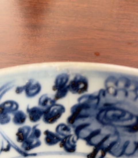 古玩陶瓷青花花卉紋盤真品鑒賞圖