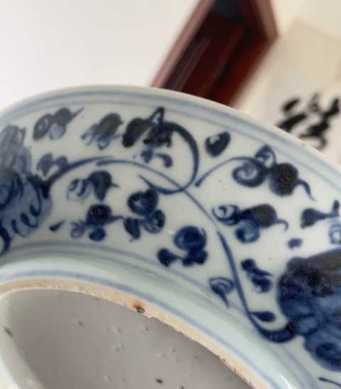 古玩陶瓷青花花卉紋盤真品鑒賞圖