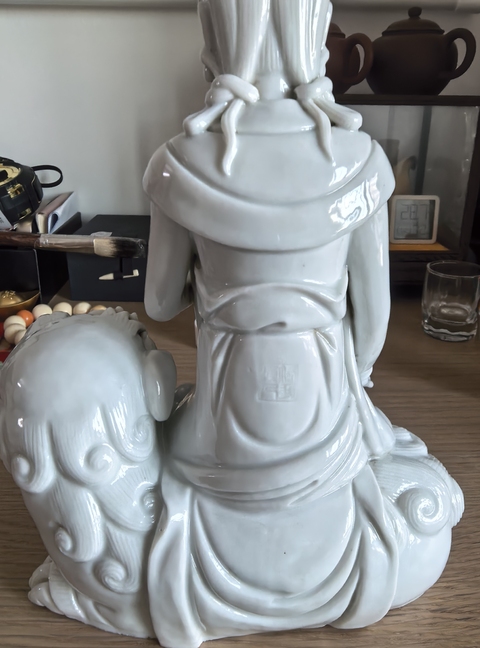 古玩陶瓷德化白瓷造像真品鑒賞圖