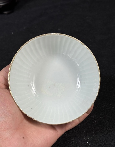 古玩陶瓷麒麟送子粉彩茶圓真品鑒賞圖