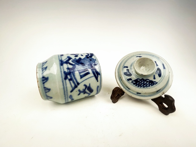 古玩陶瓷清中期·青花博古紋蓋罐拍賣,當前價格0元