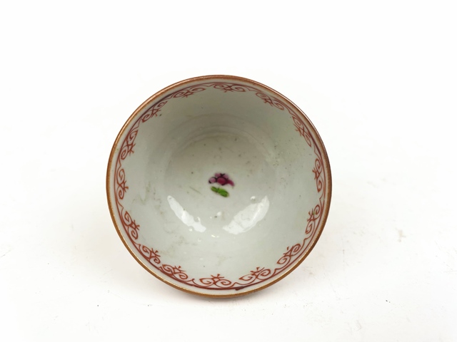 古玩陶瓷清雍正·粉彩粉彩桃紋紫金釉杯拍賣，當前價格396元