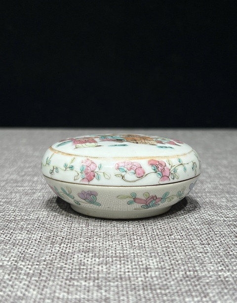 古玩陶瓷晚清細(xì)路粉彩印泥盒真品鑒賞圖