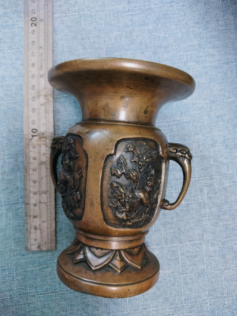 古玩銅器花觚真品鑒賞圖
