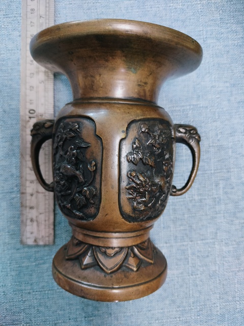 古玩銅器花觚真品鑒賞圖