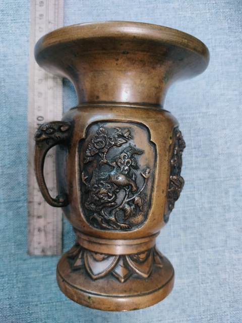 古玩銅器花觚真品鑒賞圖