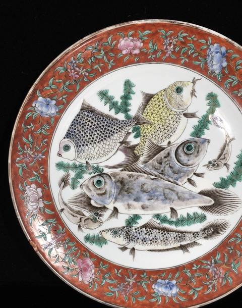 古玩陶瓷魚藻紋盤真品鑒賞圖