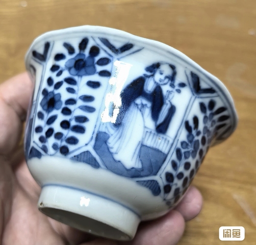 古玩陶瓷人物紋青花杯盤(pán)真品鑒賞圖