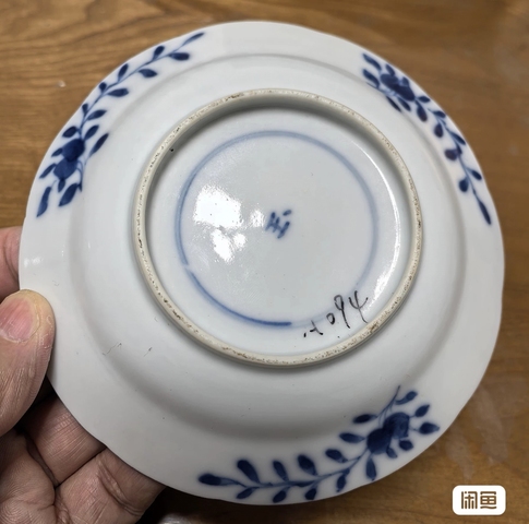 古玩陶瓷人物紋青花杯盤(pán)真品鑒賞圖
