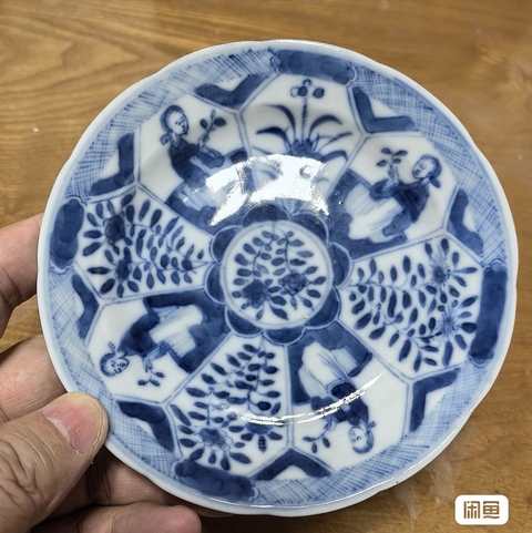 古玩陶瓷人物紋青花杯盤(pán)真品鑒賞圖