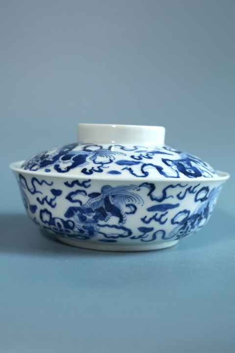 古玩陶瓷青花獅紋蓋碗拍賣，當前價格4500元