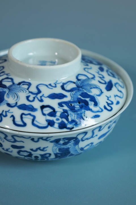 古玩陶瓷青花獅紋蓋碗拍賣，當前價格4500元