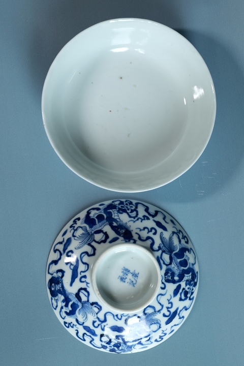 古玩陶瓷青花獅紋蓋碗拍賣，當前價格4500元