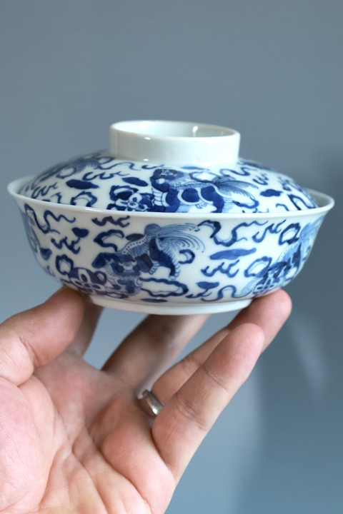 古玩陶瓷青花獅紋蓋碗拍賣，當前價格4500元