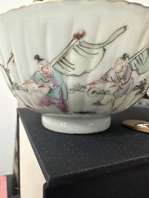 古玩陶瓷粉彩麒麟送子圖紋瓜凌碗真品鑒賞圖