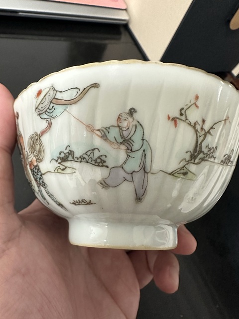 古玩陶瓷粉彩麒麟送子圖紋瓜凌碗真品鑒賞圖