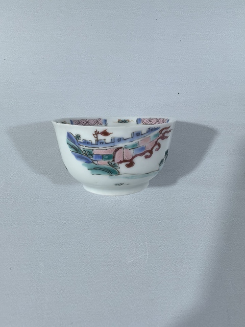 古玩陶瓷雍正粉彩人物杯真品鑒賞圖