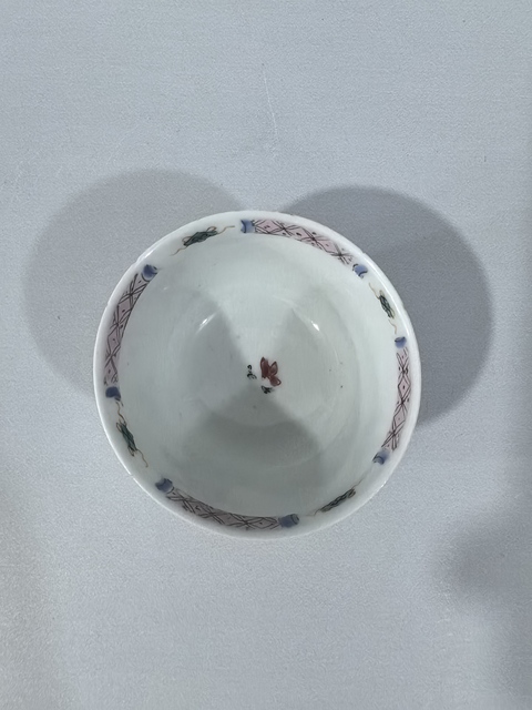 古玩陶瓷雍正粉彩人物杯真品鑒賞圖