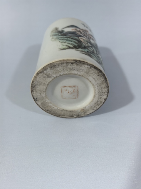 古玩陶瓷民國粉彩山水樓閣筆筒真品鑒賞圖