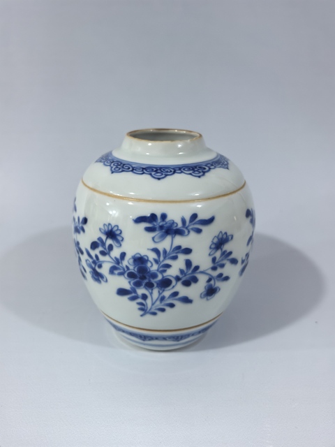 古玩陶瓷康熙青花花卉罐真品鑒賞圖