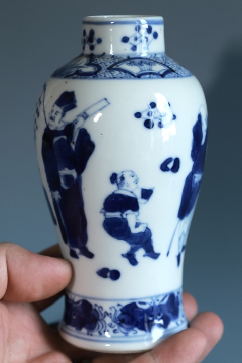 古玩陶瓷青花市井人物雞腿瓶真品鑒賞圖